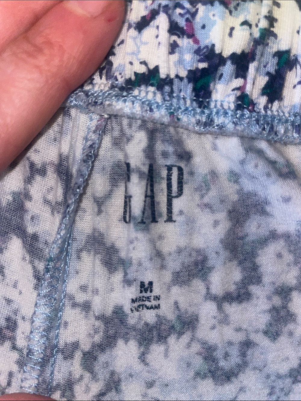 GAP pajama set size medium - Picture 3 of 5